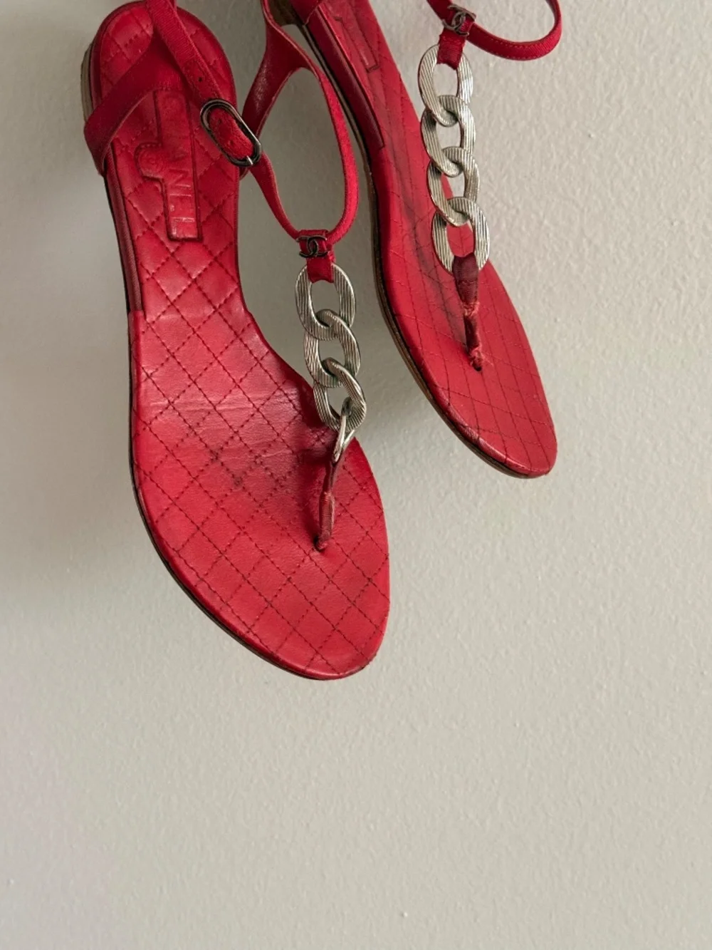 CHANEL Quilted Leather Chain Thong Sandals